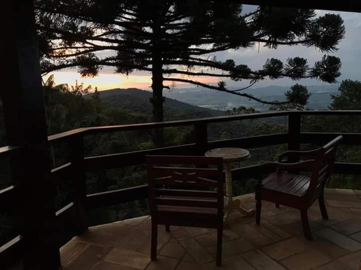 Vista Linda Hotel Итатиая Экстерьер фото