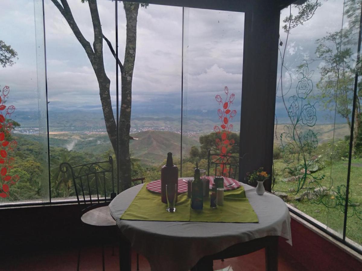 Vista Linda Hotel Итатиая Экстерьер фото