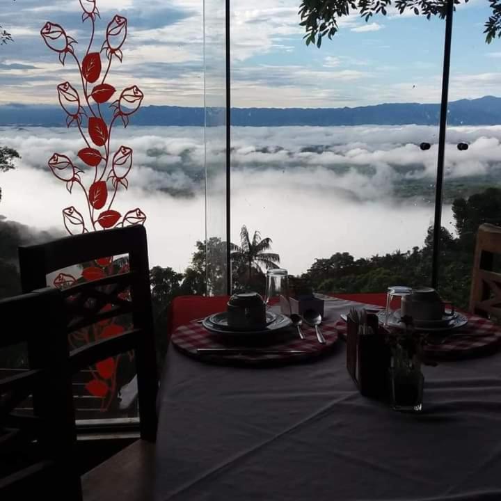 Vista Linda Hotel Итатиая Экстерьер фото
